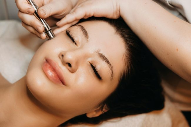 Does Microneedling Cure Pigmentation, Acne Scars, and Boost Collagen Production